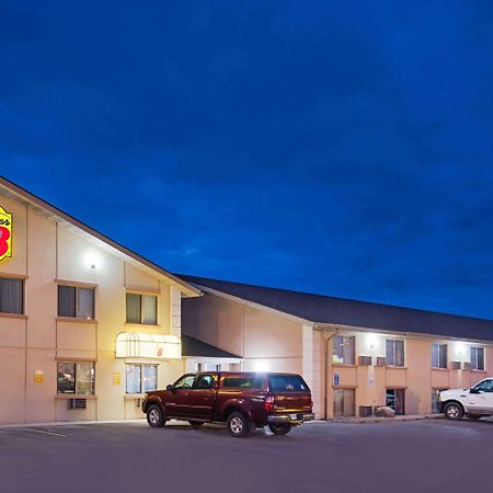 Super 8 By Wyndham Marshall Mn Hotel Exterior photo